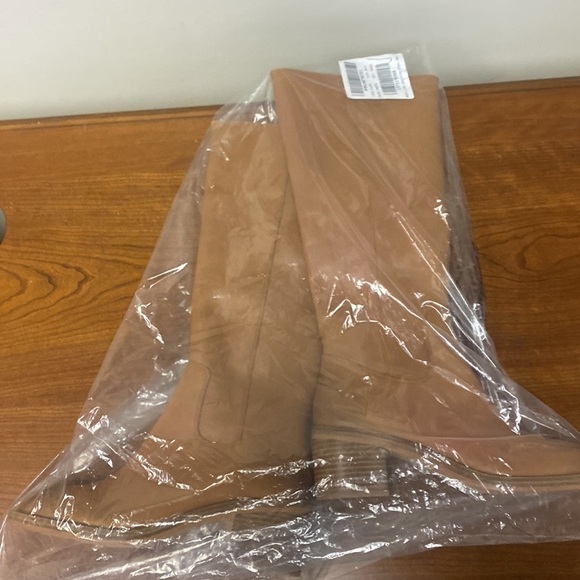 J Crew Knee-high stacked-heel boots in leatherItem BJ870 - Picture 6 of 6